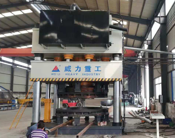 3600噸四柱式沖壓機